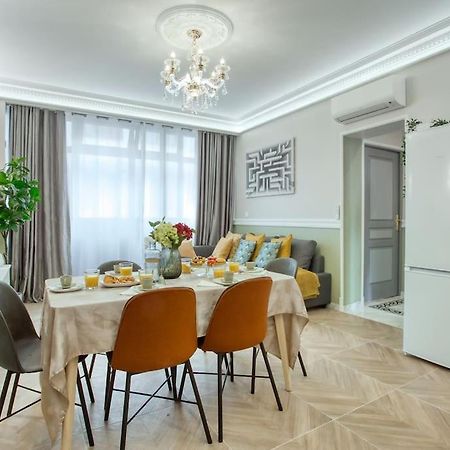 Charming Apart New 2 Bedrooms With Aircon Paris Exterior photo