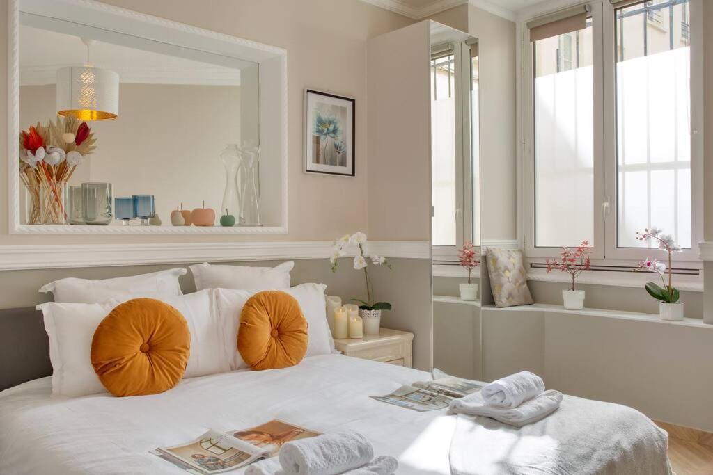 Charming Apart New 2 Bedrooms With Aircon Paris Exterior photo