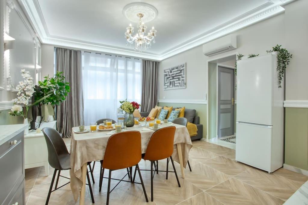 Charming Apart New 2 Bedrooms With Aircon Paris Exterior photo