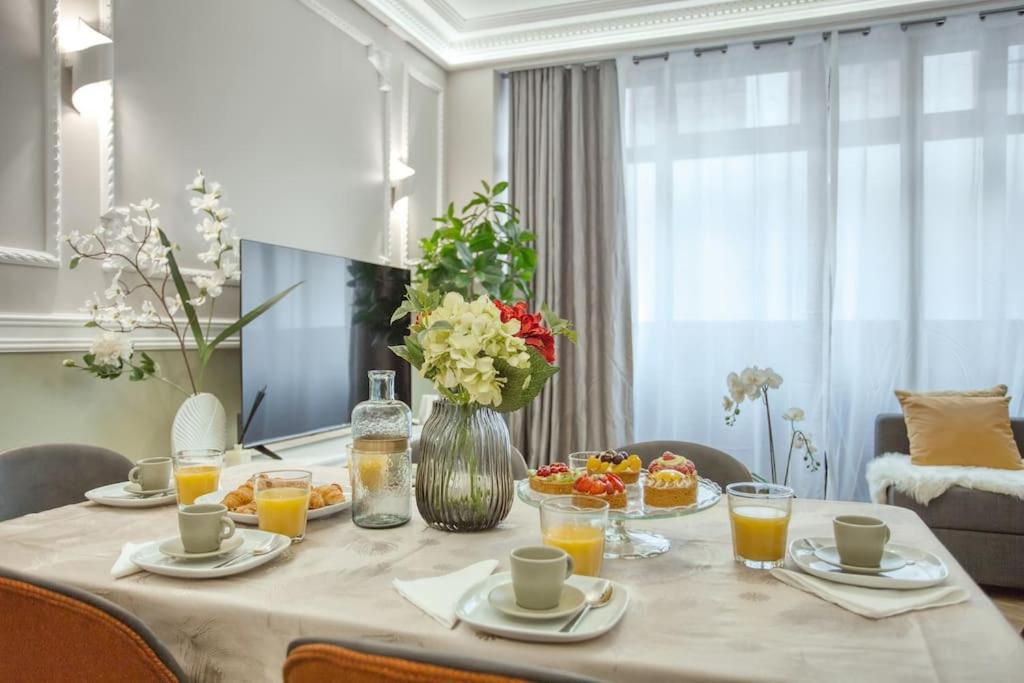 Charming Apart New 2 Bedrooms With Aircon Paris Exterior photo