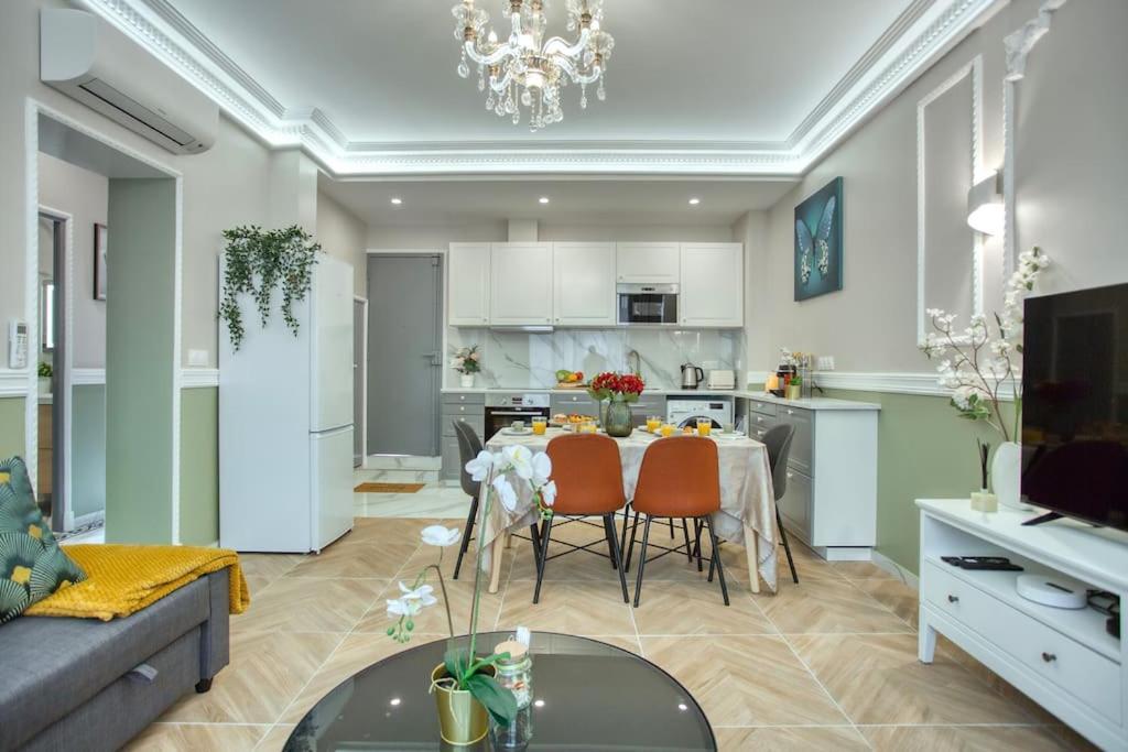 Charming Apart New 2 Bedrooms With Aircon Paris Exterior photo